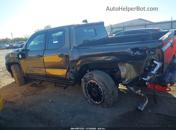 3TYLC5LN7ST046132 2025 TOYOTA TACOMA HYBRID Blue Вид спереду