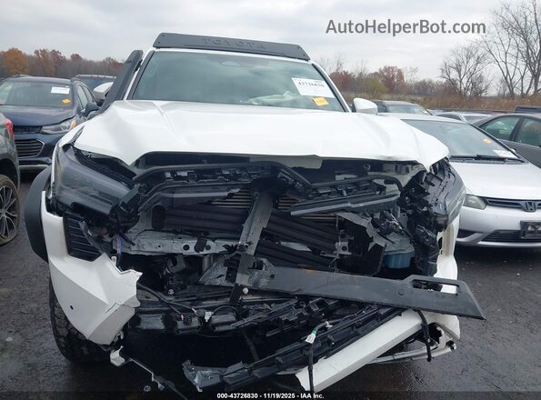 3TYLF5LN5RT010215 2024 TOYOTA TACOMA HYBRID Белый Вид щитка приборов