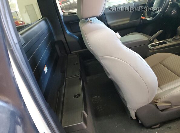 3TYRX5GN6NT060472 2022 TOYOTA TACOMA White Widok tylnych siedzeń