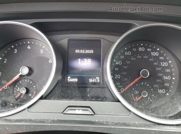 3VV0B7AX0LM166729 2020 VOLKSWAGEN TIGUAN Blue ხელსაწყოთა პანელის ხედი