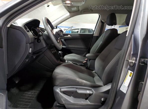 3VV0B7AX2JM066371 2018 VOLKSWAGEN TIGUAN Gray 