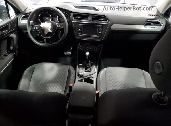 3VV0B7AX2JM066371 2018 VOLKSWAGEN TIGUAN Gray 