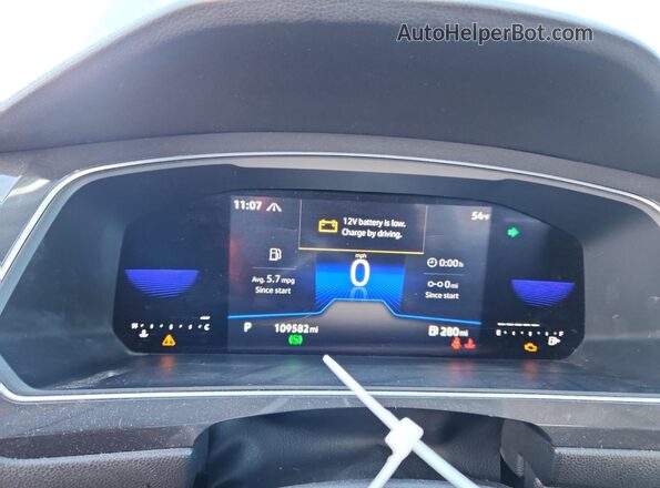 3VV0B7AX5NM123765 2022 VOLKSWAGEN TIGUAN Gray Instrument cluster view