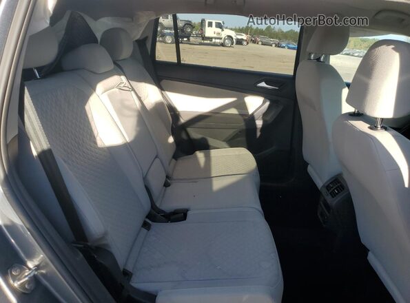 3VV0B7AX6MM015878 2021 VOLKSWAGEN TIGUAN Gray Vista interior trasera