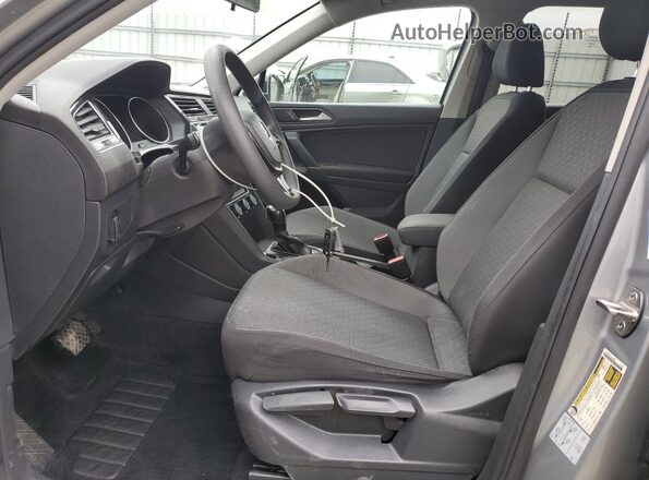 3VV1B7AX1LM111677 2020 VOLKSWAGEN TIGUAN Gray Սալոնի դիմացի տեսք