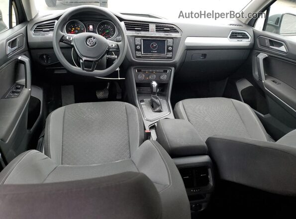 3VV1B7AX1LM111677 2020 VOLKSWAGEN TIGUAN Gray Առջևի վահանակի տեսք