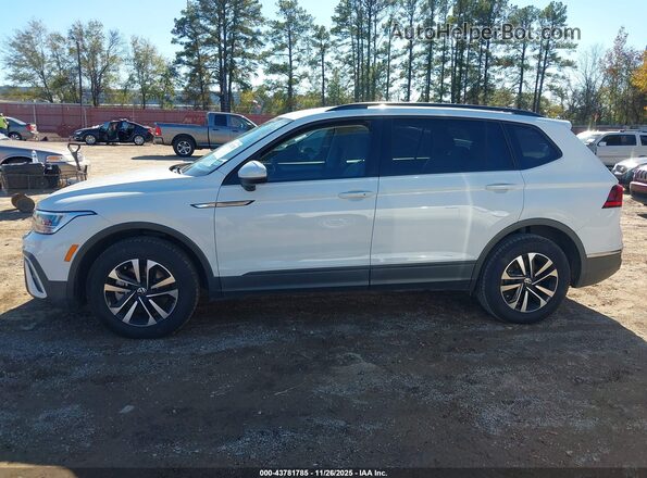 3VV1B7AX1NM015454 2022 VOLKSWAGEN TIGUAN White Սալոնի 360 աստիճան տեսք
