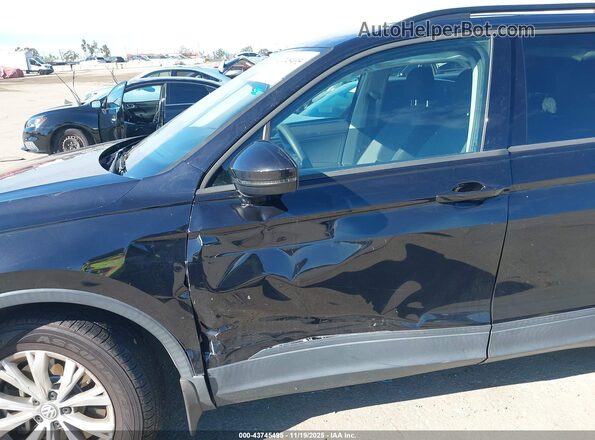 3VV1B7AX6JM079449 2018 VOLKSWAGEN TIGUAN Black Вид спереду