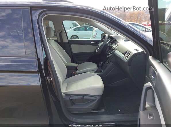 3VV1B7AX6LM083004 2020 VOLKSWAGEN TIGUAN Black Սալոնի դիմացի տեսք