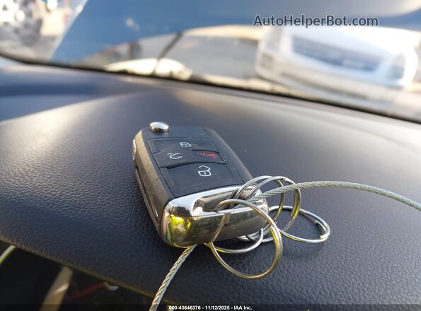 3VV2B7AX0LM137482 2020 VOLKSWAGEN TIGUAN Gray Dashboard view