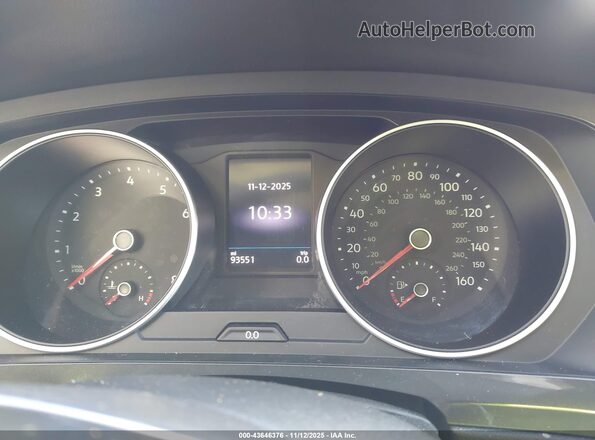 3VV2B7AX0LM137482 2020 VOLKSWAGEN TIGUAN Gray 