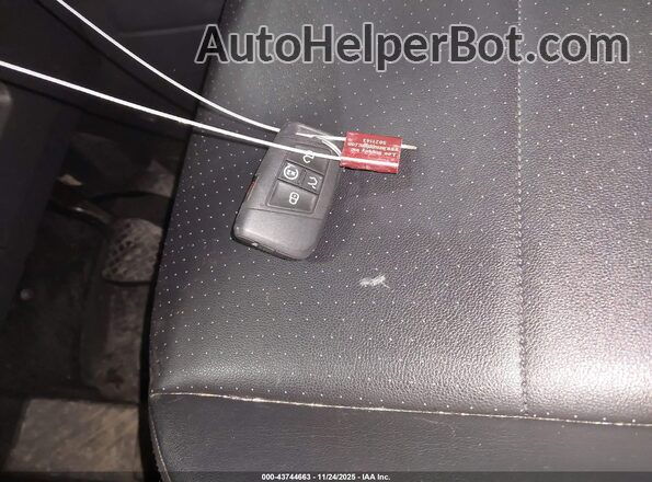 3VV2B7AX5KM054290 2019 VOLKSWAGEN TIGUAN Green Widok deski rozdzielczej