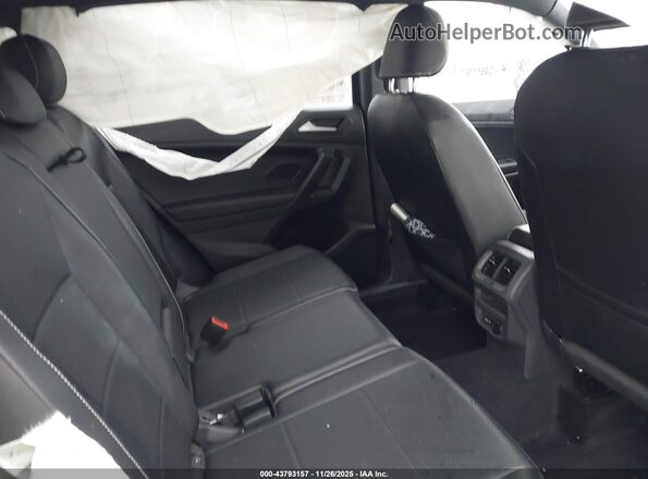 3VV2B7AX7MM083843 2021 VOLKSWAGEN TIGUAN Black VIN կոդի պիտակի տեսք