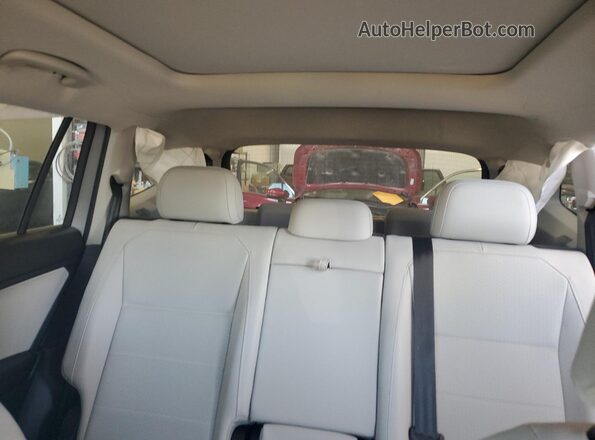 3VV2B7AX8LM080447 2020 VOLKSWAGEN TIGUAN Серебряный Вид задних сидений