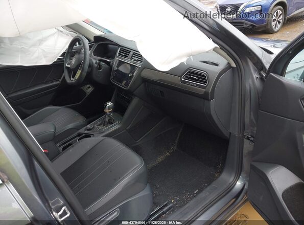 3VV2B7AX8RM019883 2024 VOLKSWAGEN TIGUAN Gray Սալոնի դիմացի տեսք