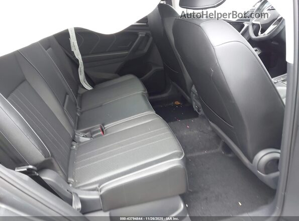 3VV2B7AX8RM019883 2024 VOLKSWAGEN TIGUAN Gray VIN կոդի պիտակի տեսք