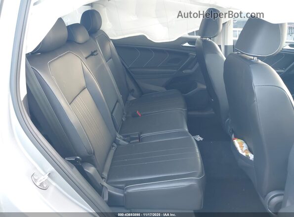 3VV2B7AX8RM033914 2024 VOLKSWAGEN TIGUAN Gray VIN sticker view