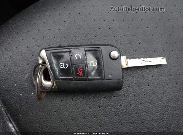 3VV2B7AX9LM003098 2020 VOLKSWAGEN TIGUAN Silver Առջևի վահանակի տեսք