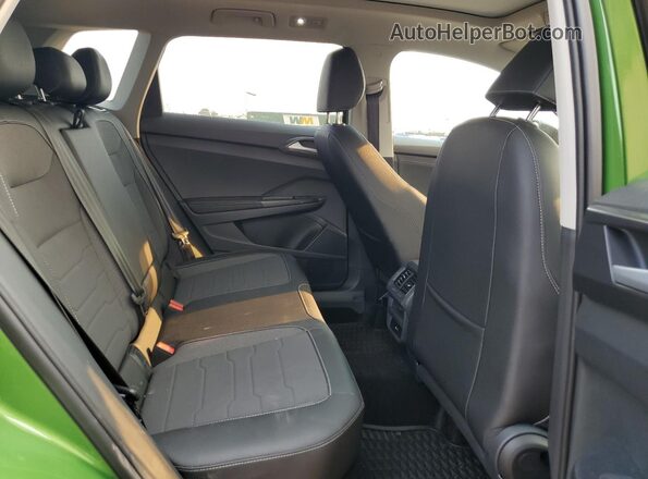 3VV2C7B22SM020842 2025 VOLKSWAGEN TAOS Green 