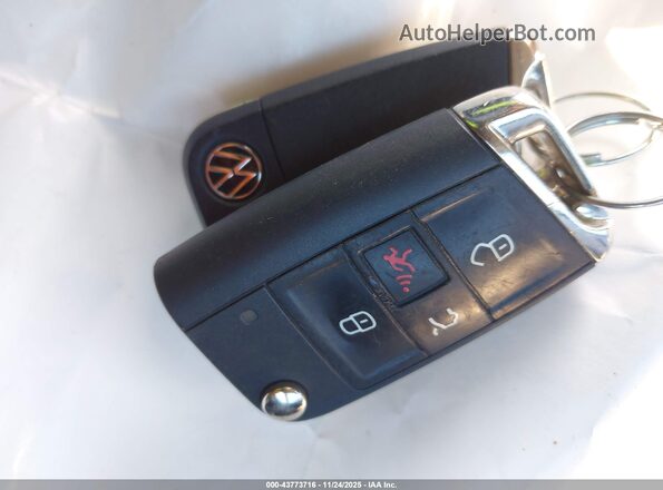 3VV3B7AX2MM140034 2021 VOLKSWAGEN TIGUAN Gray Առջևի վահանակի տեսք