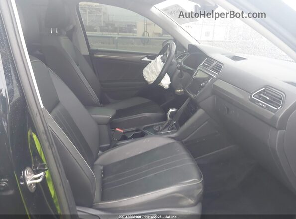 3VV3B7AX3NM062512 2022 VOLKSWAGEN TIGUAN Black Vista interior delantera