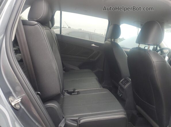 3VV3B7AX4NM072031 2022 VOLKSWAGEN TIGUAN Gray Սալոնի հետևի տեսք