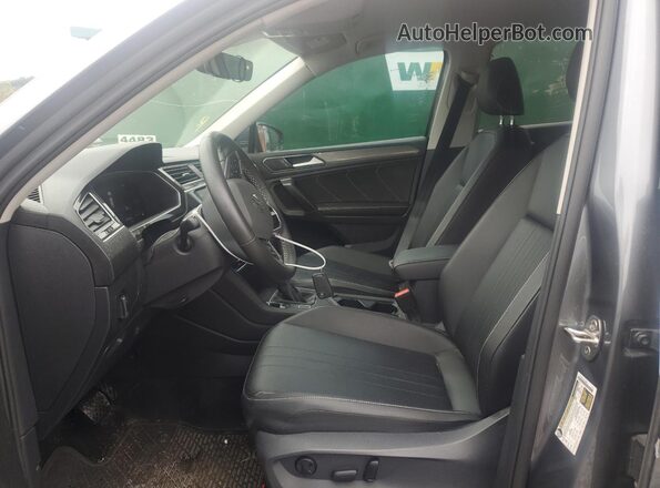 3VV3B7AX4NM072031 2022 VOLKSWAGEN TIGUAN Gray Սալոնի դիմացի տեսք