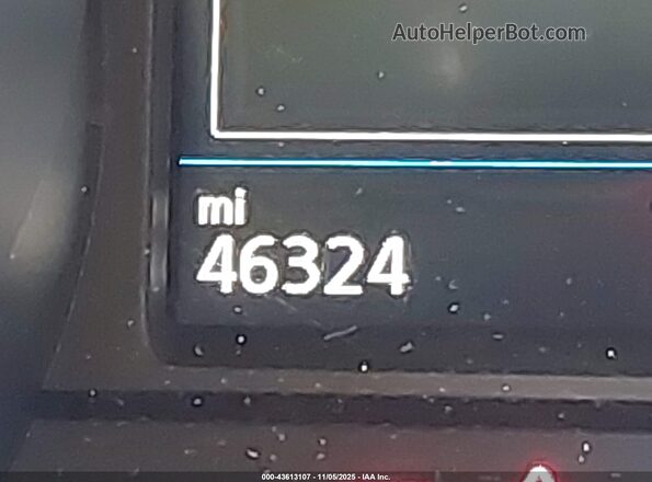3VV3B7AX9JM090678 2018 VOLKSWAGEN TIGUAN Orange 