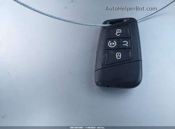 3VV4B7AX4RM016312 2024 VOLKSWAGEN TIGUAN Gray Vista del salpicadero