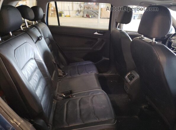 3VV4B7AX7JM008337 2018 VOLKSWAGEN TIGUAN Blue 