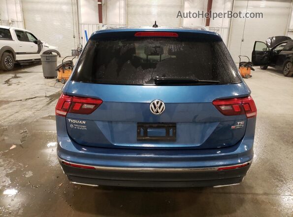 3VV4B7AX7JM008337 2018 VOLKSWAGEN TIGUAN Blue 