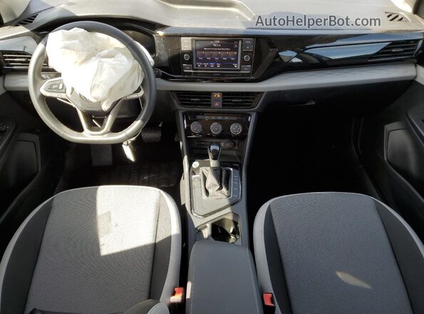 3VV5X7B25RM132546 2024 VOLKSWAGEN TAOS Серый Вид панели приборов