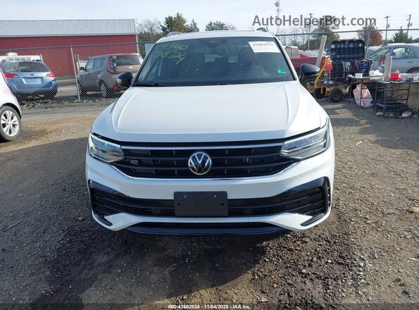 3VV8B7AX0NM066071 2022 VOLKSWAGEN TIGUAN White ხელსაწყოთა პანელის ხედი