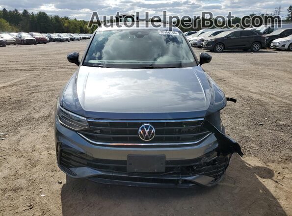 3VV8B7AX1NM158211 2022 VOLKSWAGEN TIGUAN Gray Widok z przodu