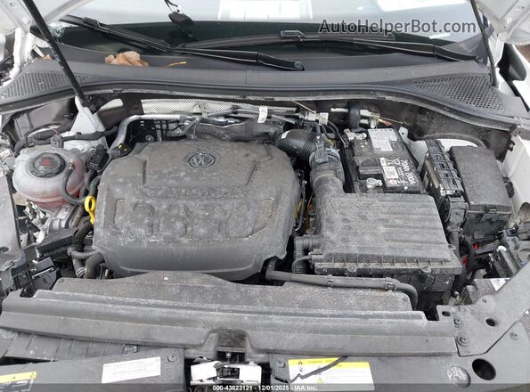 3VV8B7AX2RM133002 2024 VOLKSWAGEN TIGUAN White Rear view