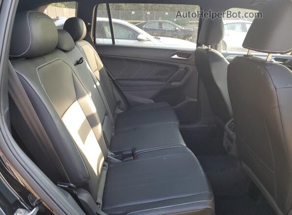 3VV8B7AX3RM003519 2024 VOLKSWAGEN TIGUAN Black უკანა სალონის ხედი