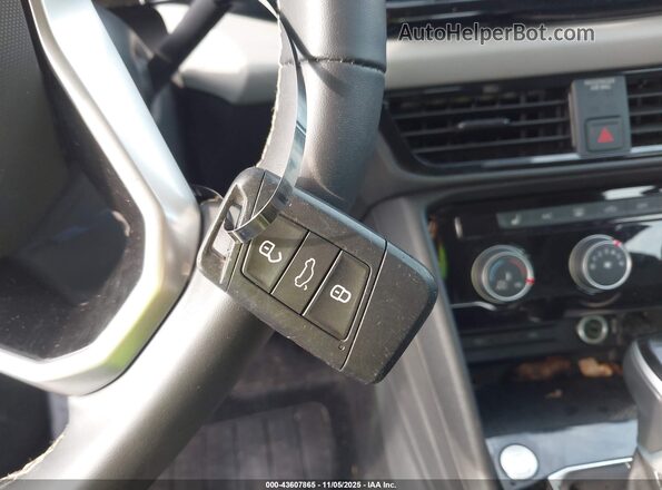 3VV8X7B27RM017153 2024 VOLKSWAGEN TAOS Белый Вид панели приборов