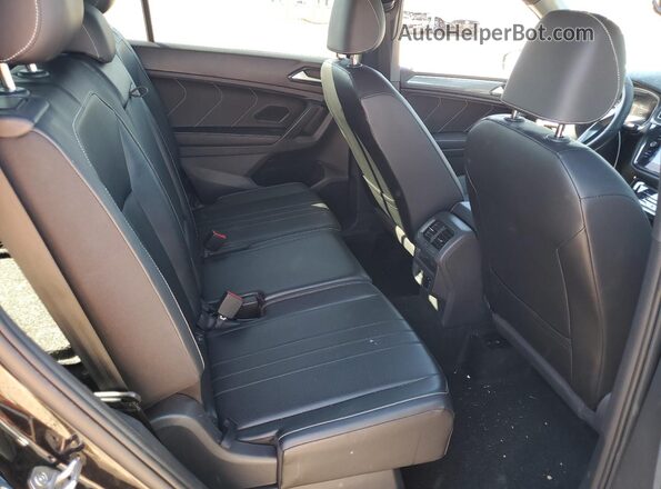 3VVCB7AX6RM109196 2024 VOLKSWAGEN TIGUAN Черный Вид задней части салона