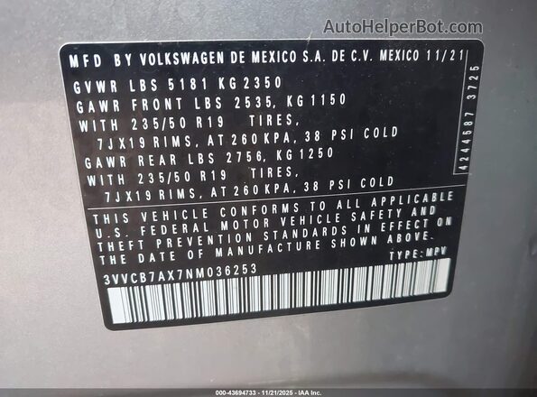 3VVCB7AX7NM036253 2022 VOLKSWAGEN TIGUAN Silver Շարժիչի բաժամունքի տեսք