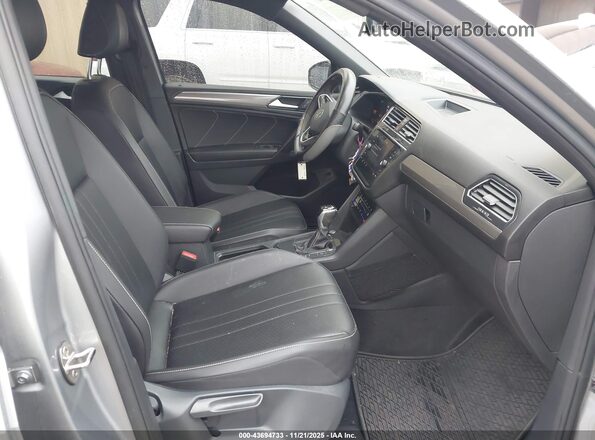 3VVCB7AX7NM036253 2022 VOLKSWAGEN TIGUAN Silver Սալոնի դիմացի տեսք