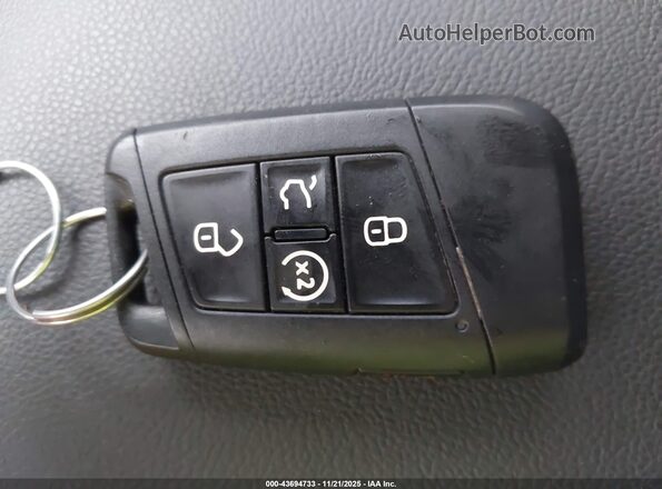 3VVCB7AX7NM036253 2022 VOLKSWAGEN TIGUAN Silver Առջևի վահանակի տեսք