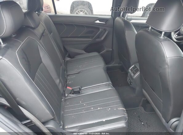 3VVCB7AX7NM036253 2022 VOLKSWAGEN TIGUAN Silver VIN կոդի պիտակի տեսք
