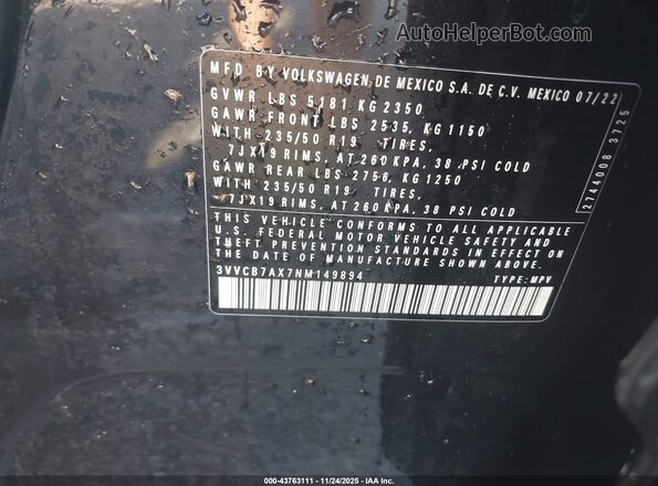 3VVCB7AX7NM149894 2022 VOLKSWAGEN TIGUAN Black Widok komory silnika