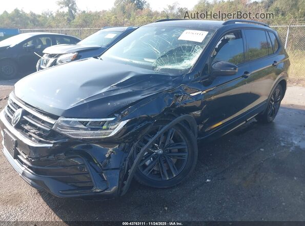 3VVCB7AX7NM149894 2022 VOLKSWAGEN TIGUAN Black Widok z przodu