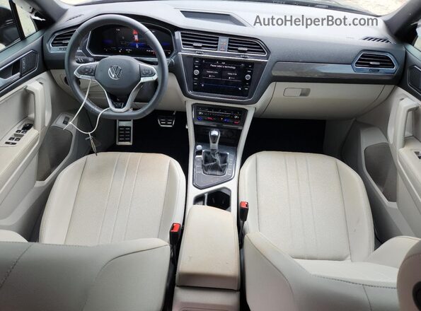 3VVCB7AX8PM093029 2023 VOLKSWAGEN TIGUAN Black წინა პანელის ხედი
