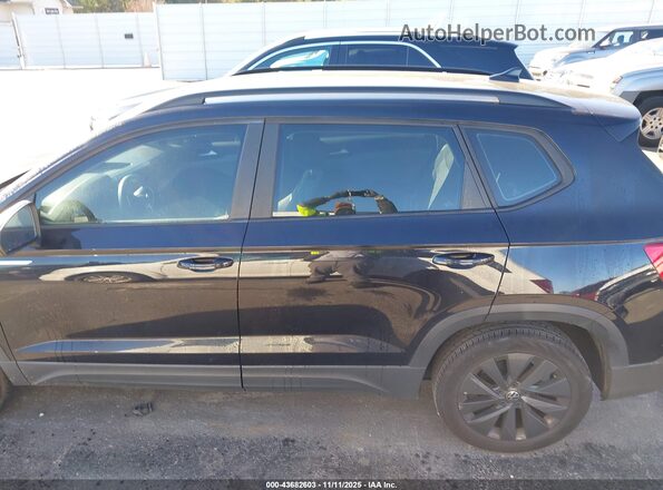 3VVCX7B2XNM015319 2022 VOLKSWAGEN TAOS Black Widok wnętrza z tyłu