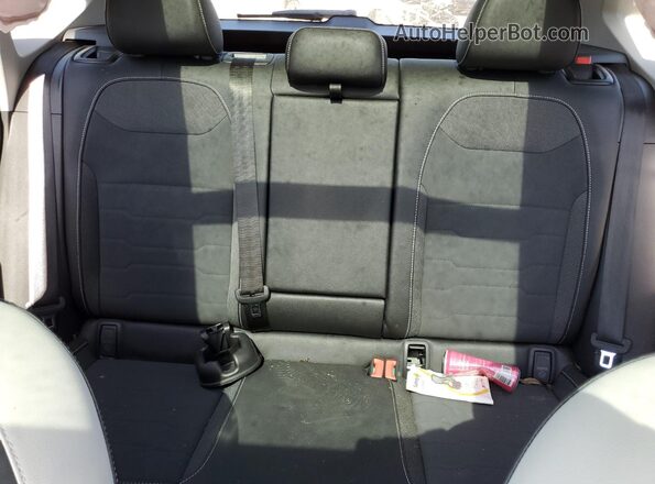 3VVEC7B28SM008515 2025 VOLKSWAGEN TAOS Gray Widok tylnych siedzeń
