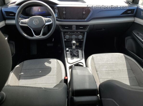 3VVEX7B20RM086236 2024 VOLKSWAGEN TAOS Gray Widok deski rozdzielczej