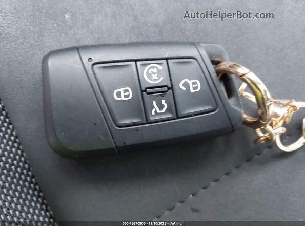 3VVEX7B24PM369686 2023 VOLKSWAGEN TAOS Gray Widok deski rozdzielczej