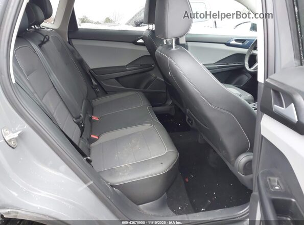 3VVEX7B24PM369686 2023 VOLKSWAGEN TAOS Gray Widok naklejki z numerem VIN